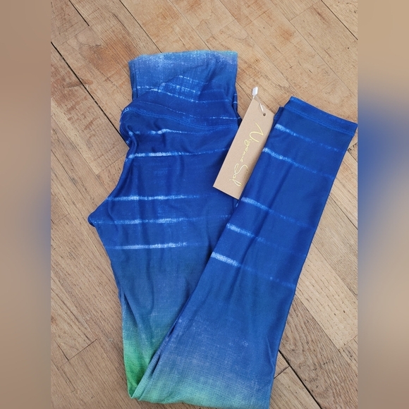 Niyama Sol, Ka'lectic, Blue and Green, Barefoot length Yoga Leggings - Picture 2 of 5